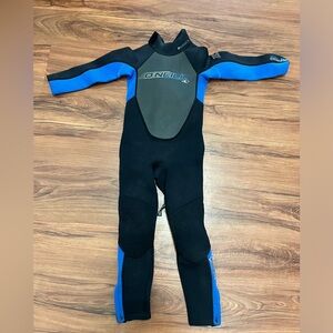 O’Neil 3/2 wetsuit- kids size 4